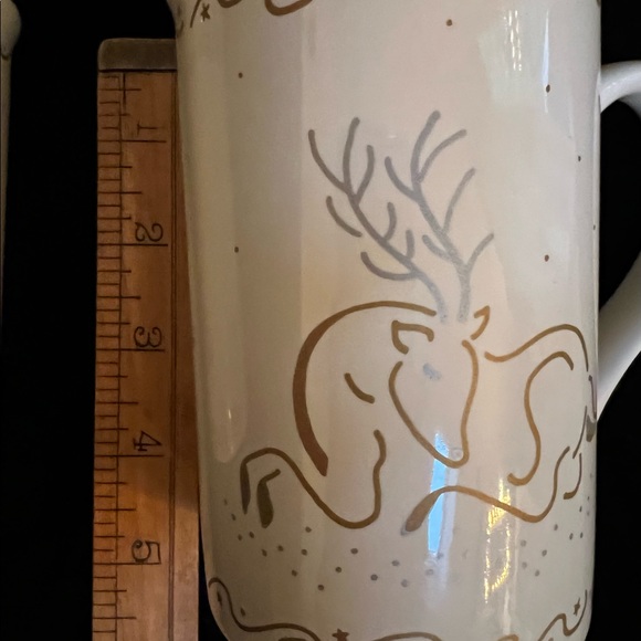 2 - KIC Terri Fosson 10oz Christmas Mug. Gold and Silver Reindeer. - Picture 9 of 9